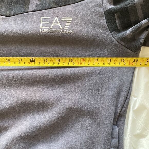 EA7 Emporio Armani Pullover Thick Hoodie Size M - Picture 4 of 11